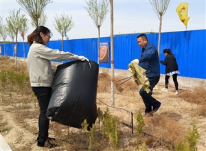 神華寧煤集團煤制油化工公管公司后勤服務中心黨員青年亮化園區