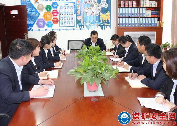 陜北礦業(yè)神南產(chǎn)業(yè)發(fā)展公司質(zhì)監(jiān)中心：參加檢驗(yàn)檢測機(jī)構(gòu)誠信守法倡議活動