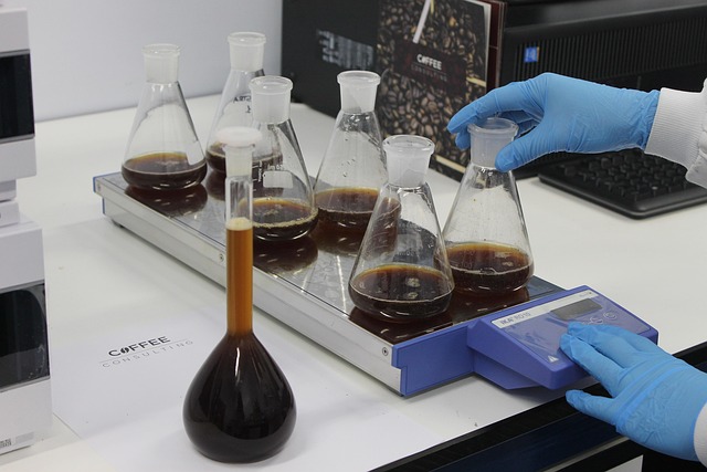 聚氨酯泡沫表皮增厚劑在處理連續法板材生產線中出現的邊緣表皮脫落技術指南